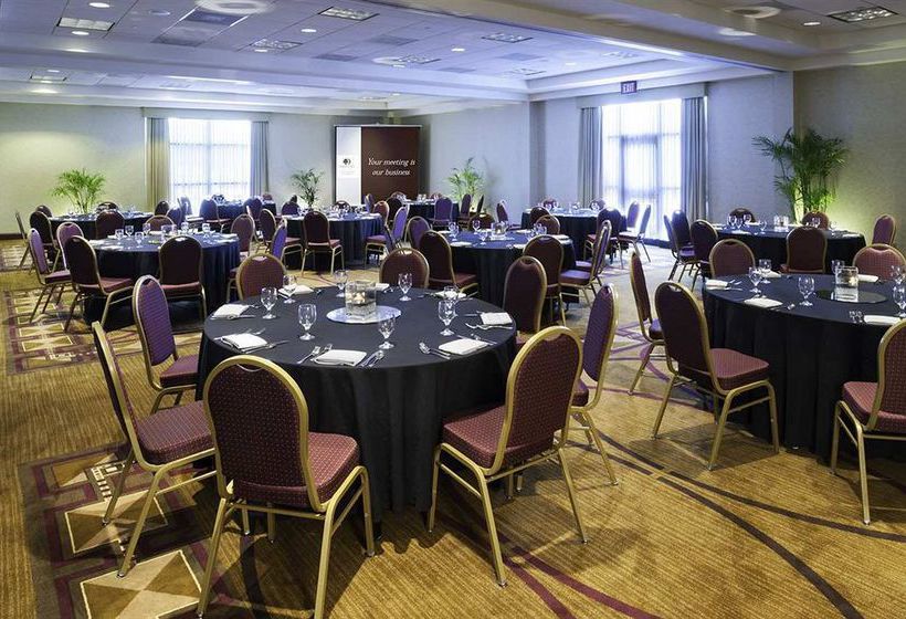 DoubleTree by Hilton Hotel Milwaukee - Brookfield  | Brookfield | Wisconsin | United States 6