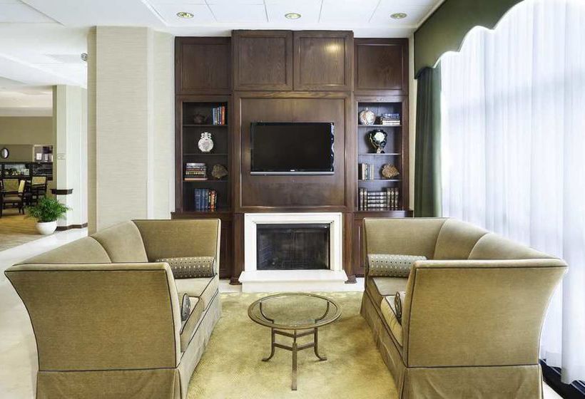 DoubleTree by Hilton Hotel Milwaukee - Brookfield  | Brookfield | Wisconsin | United States 8