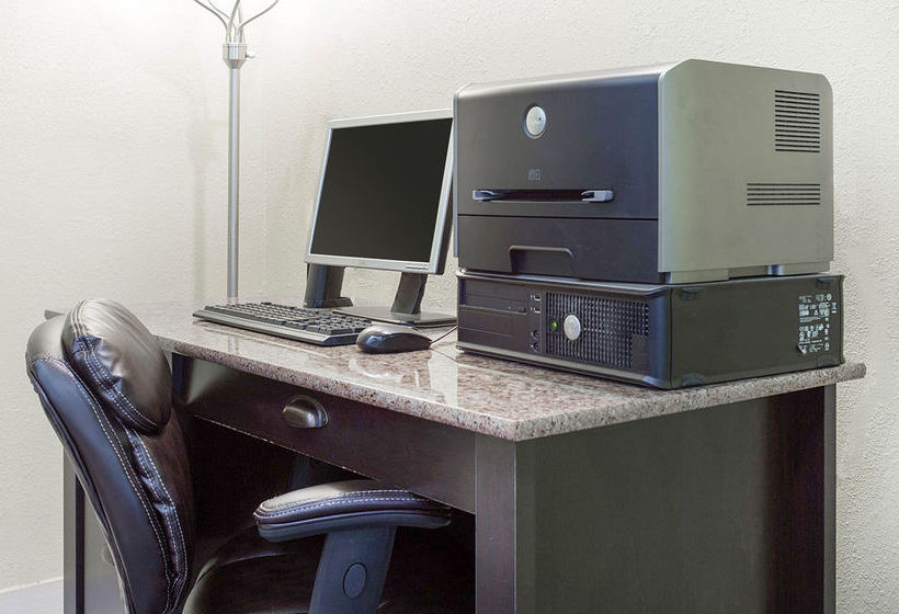 Hotel Quality Inn & Suites at Six Flags  | Austell | Georgia | United States 3