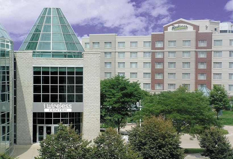Hotel Radisson on John Deere Commons 