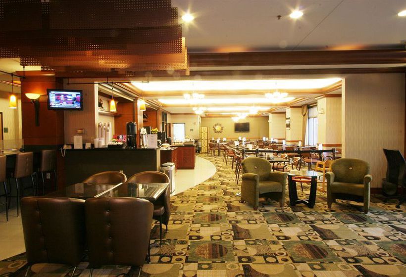 Hotel Radisson on John Deere Commons  | Moline | Illinois | United States 9