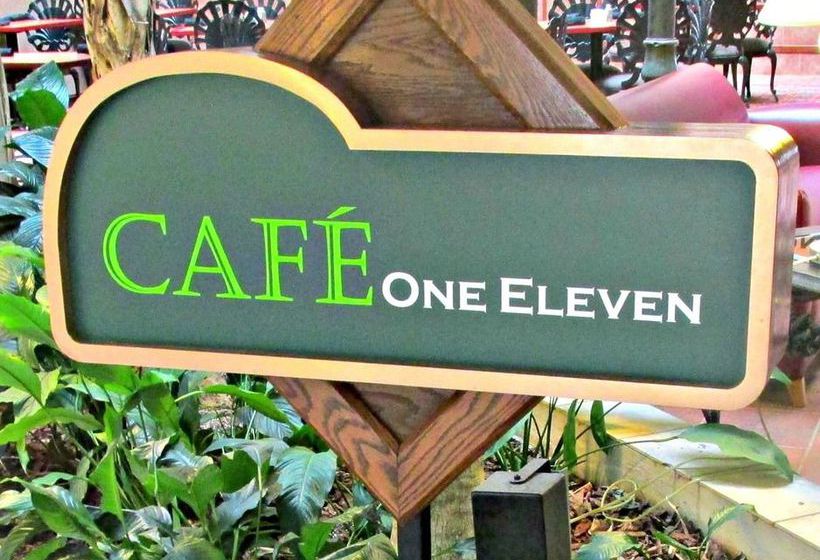 Radisson Quad City Plaza Hotel  | Davenport | Iowa | United States 15