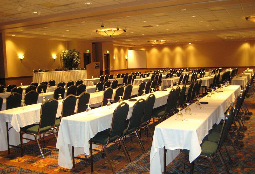 Radisson Quad City Plaza Hotel  | Davenport | Iowa | United States 4