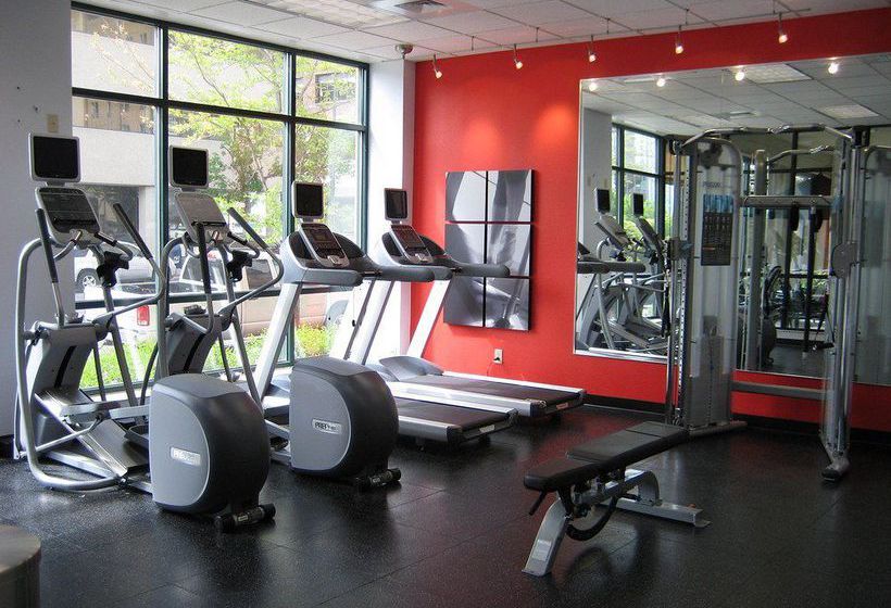 Radisson Quad City Plaza Hotel  | Davenport | Iowa | United States 5