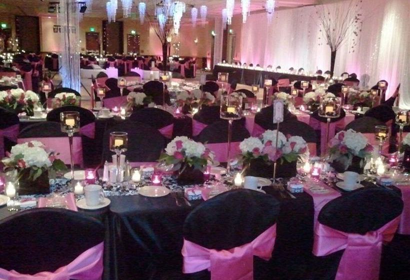 Radisson Quad City Plaza Hotel  | Davenport | Iowa | United States 7