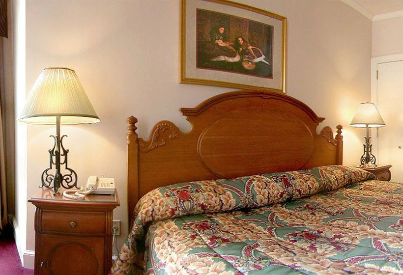 Chateau Dupre French Quarter Hotel  | New Orleans | Louisiana | United States 3