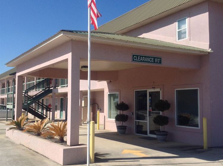 Hotel Scottish Inns & Suites State 