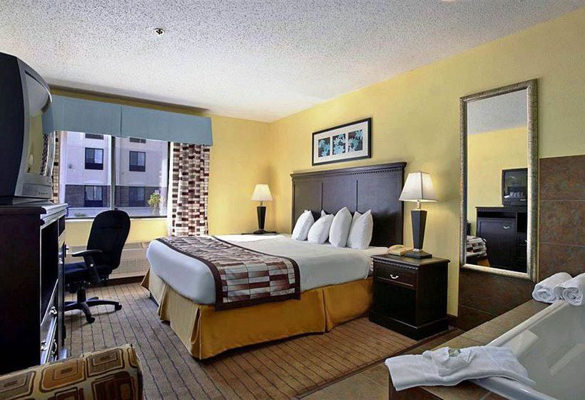 Hotel Baymont Inn & Suites Waterloo  | Waterloo | Iowa | United States 11