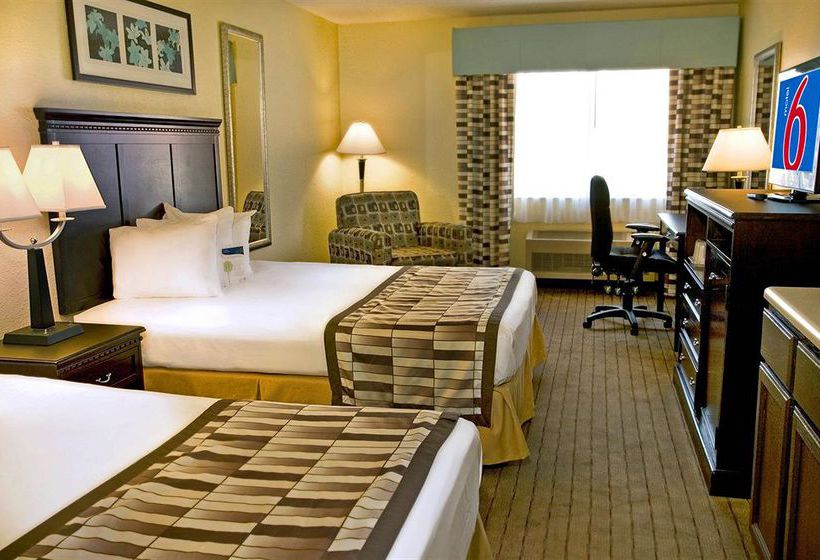 Hotel Baymont Inn & Suites Waterloo  | Waterloo | Iowa | United States 13