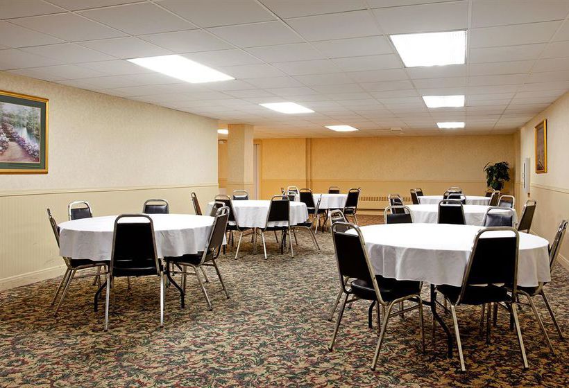 Hotel Holiday Inn Express Gaylord   | Gaylord | Michigan | United States 3