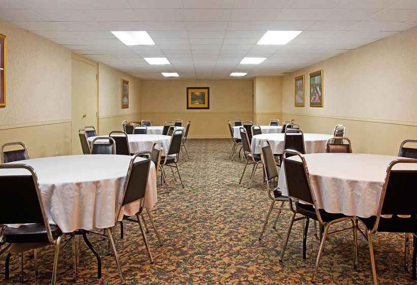 Hotel Holiday Inn Express Gaylord   | Gaylord | Michigan | United States 6