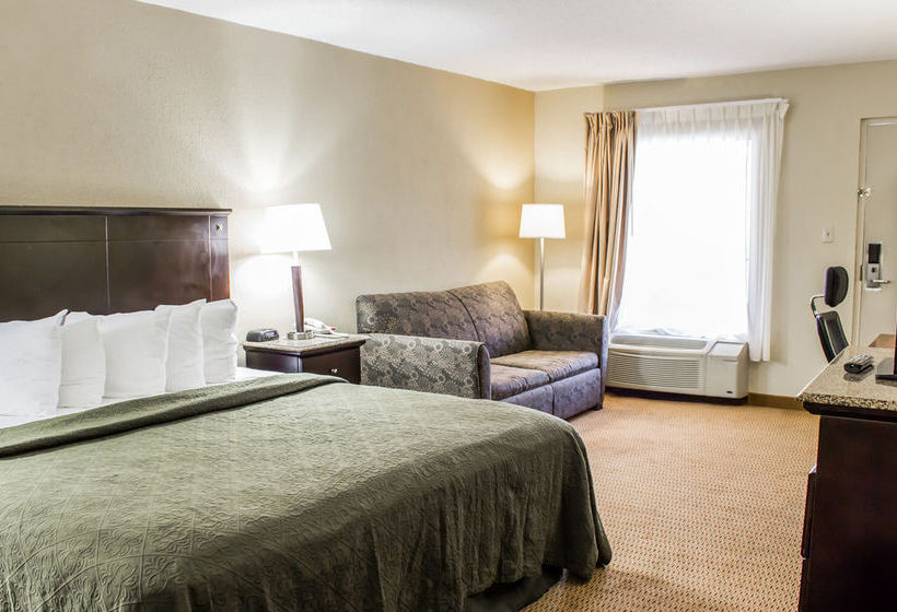 Hotel Quality Inn & Suites   | Wilson | North Carolina | United States 12