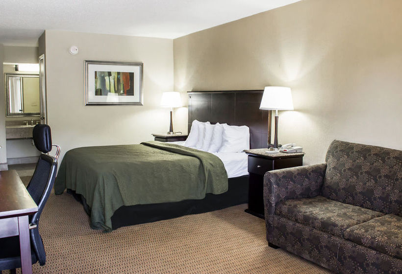 Hotel Quality Inn & Suites   | Wilson | North Carolina | United States 13