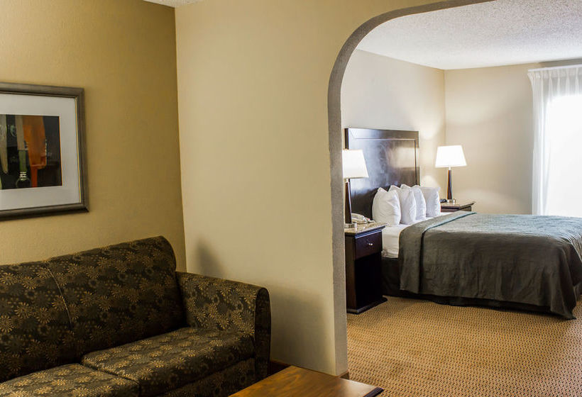 Hotel Quality Inn & Suites   | Wilson | North Carolina | United States 20