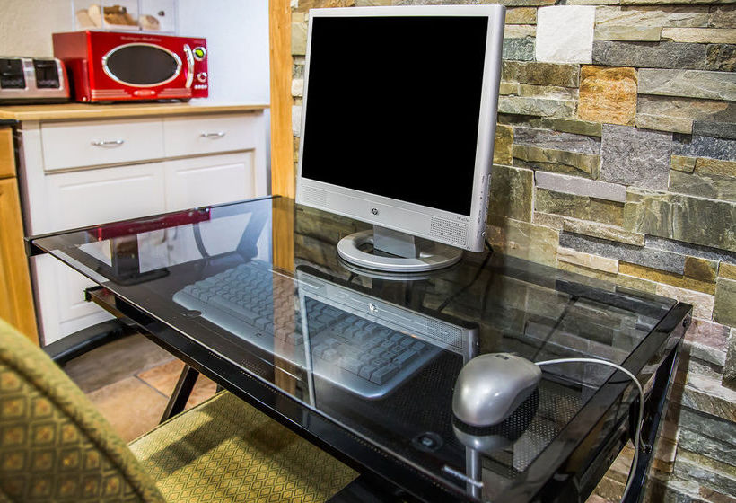 Hotel Econo Lodge Cedar Rapids  | Cedar Rapids | Iowa | United States 3