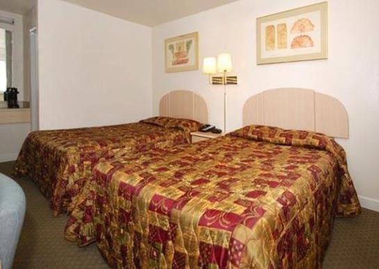 Hotel Econo Lodge  | Champaign | Illinois | United States 2