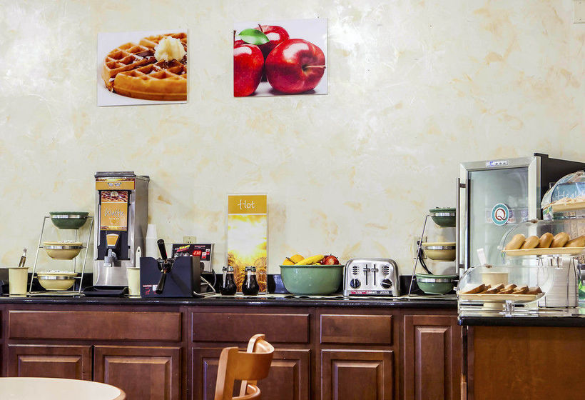 Hotel Quality Inn & Suites  | Champaign | Illinois | United States 1