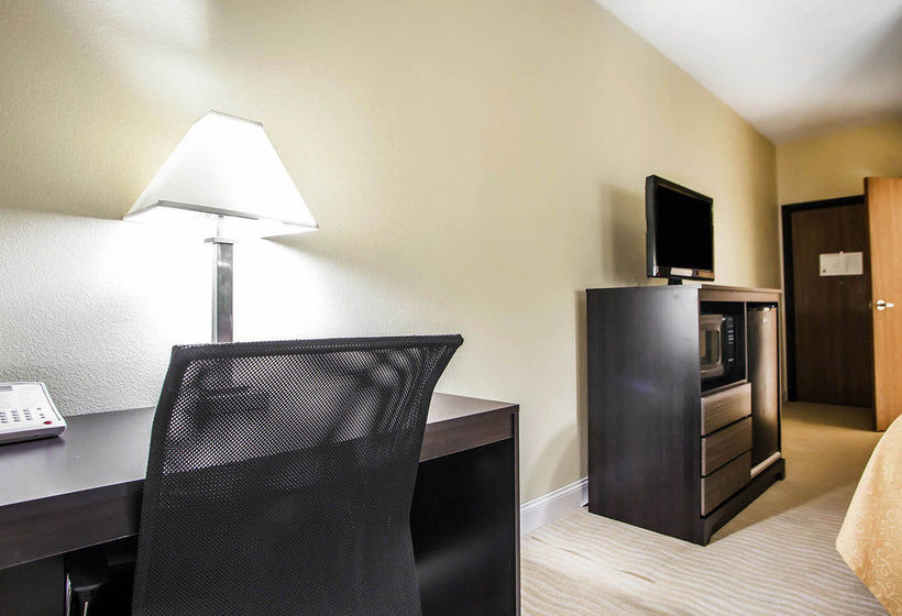 Hotel Quality Inn & Suites  | Champaign | Illinois | United States 13