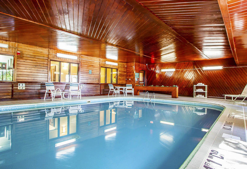 Hotel Quality Inn & Suites  | Champaign | Illinois | United States 17