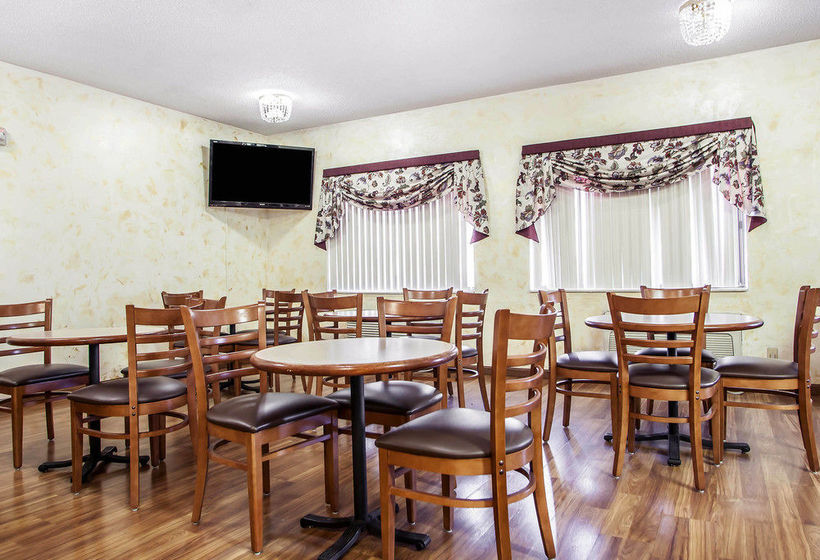 Hotel Quality Inn & Suites  | Champaign | Illinois | United States 2