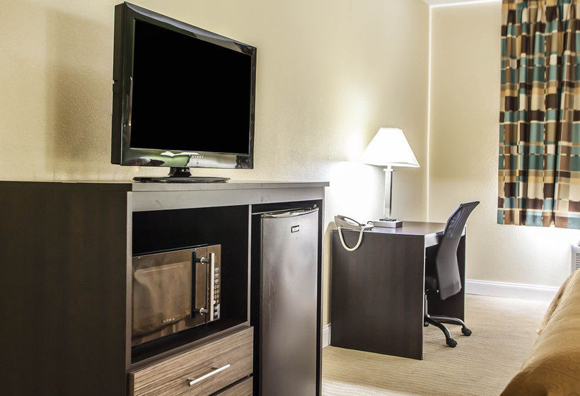 Hotel Quality Inn & Suites  | Champaign | Illinois | United States 9