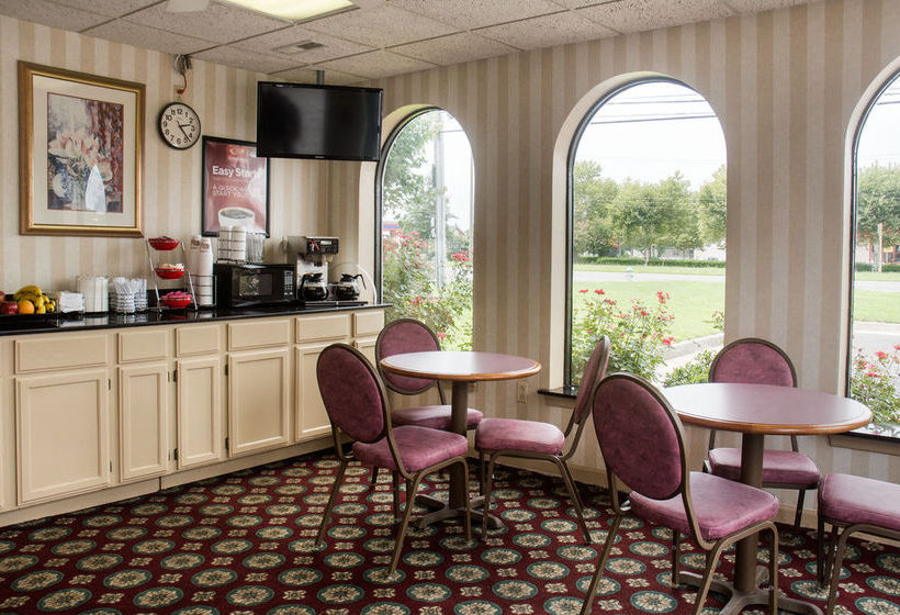 Hotel Econo Lodge  | Chesapeake | Virginia | United States 17