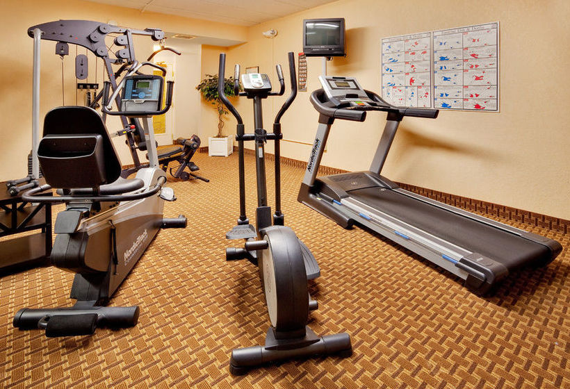 Hotel Baymont Inn & Suites East Windsor, CT 