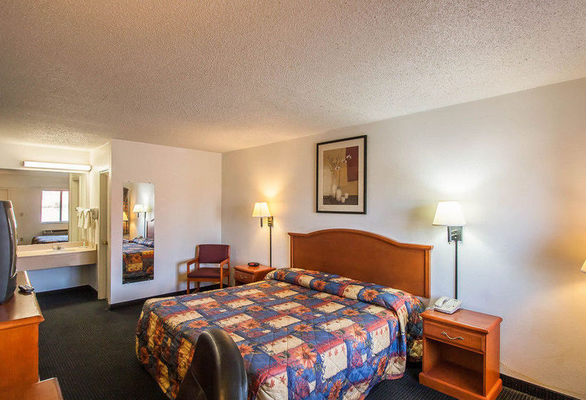 Hotel Rodeway Inn Effingham  | Effingham | Illinois | United States 11