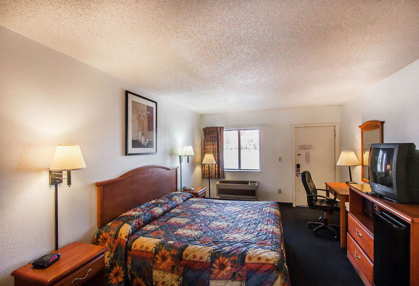 Hotel Rodeway Inn Effingham  | Effingham | Illinois | United States 12