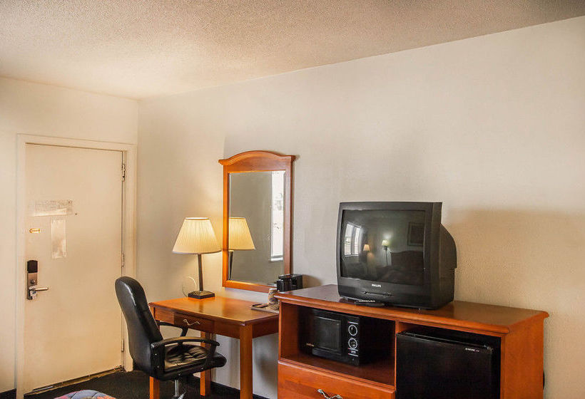 Hotel Rodeway Inn Effingham  | Effingham | Illinois | United States 13