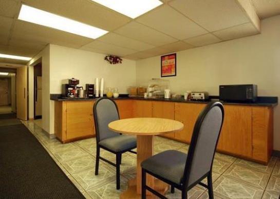 Hotel Econo Lodge Emporia 