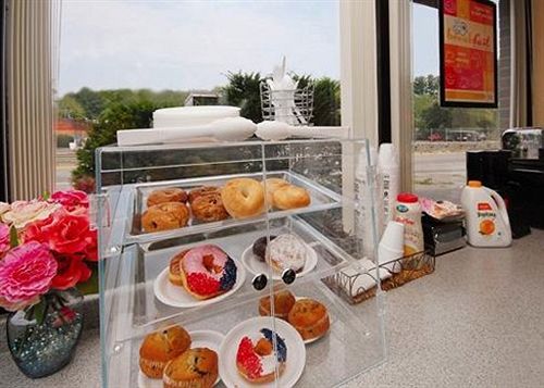 Hotel Econo Lodge  | Framingham | Massachusetts | United States 20