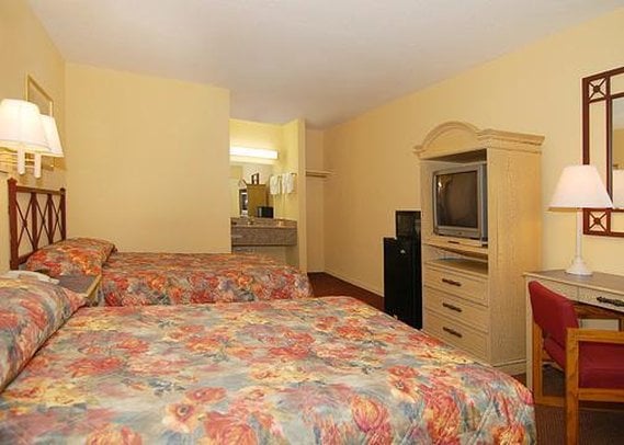 Hotel Econo Lodge Radcliff  | Radcliff | Kentucky | United States 1