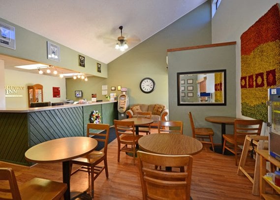 Hotel Rodeway Inn  | Grand Island | Nebraska | United States 10