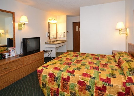 Hotel Rodeway Inn  | Grand Island | Nebraska | United States 3