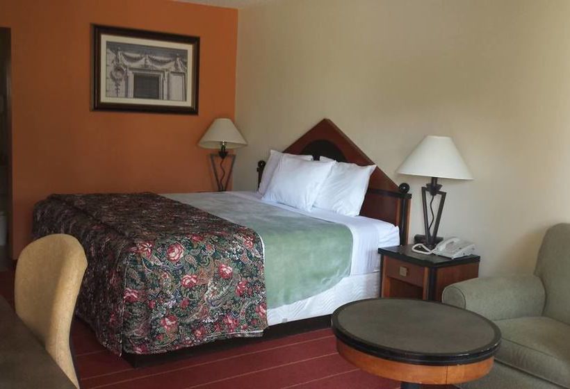 Hotel Quality Inn & Suites   | Greensboro | North Carolina | United States 1