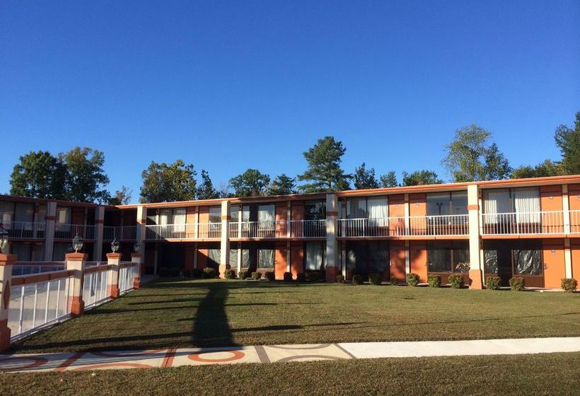 Hotel Quality Inn & Suites   | Greensboro | North Carolina | United States 6