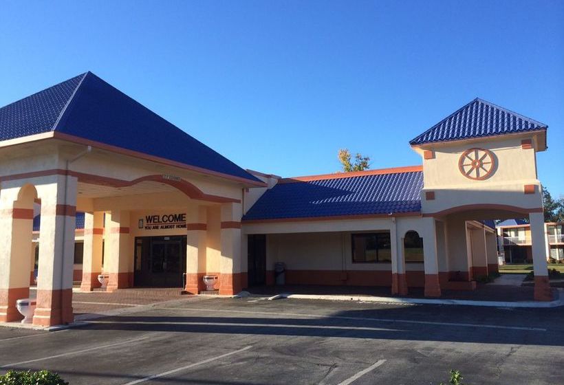 Hotel Quality Inn & Suites   | Greensboro | North Carolina | United States 8