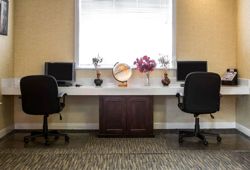 Hotel Clarion Inn & Suites Greenville  | Greenville | South Carolina | United States 8