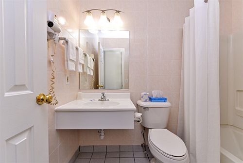 Hotel Knights Inn Groton  | Groton | Connecticut | United States 6