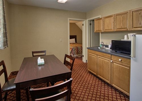 Hotel Rodeway Inn & Suites  | Hershey | Pennsylvania | United States 12