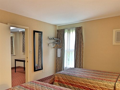 Hotel Rodeway Inn & Suites  | Hershey | Pennsylvania | United States 14