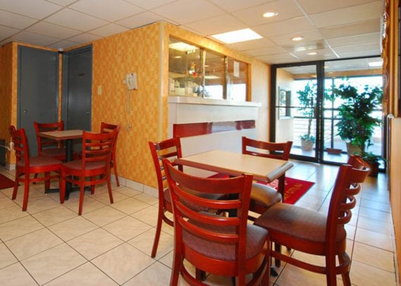 Hotel Econo Lodge Jersey City  | Jersey City | New Jersey | United States 17