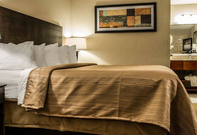 Hotel Quality Inn University  | Lansing | Michigan | United States 11