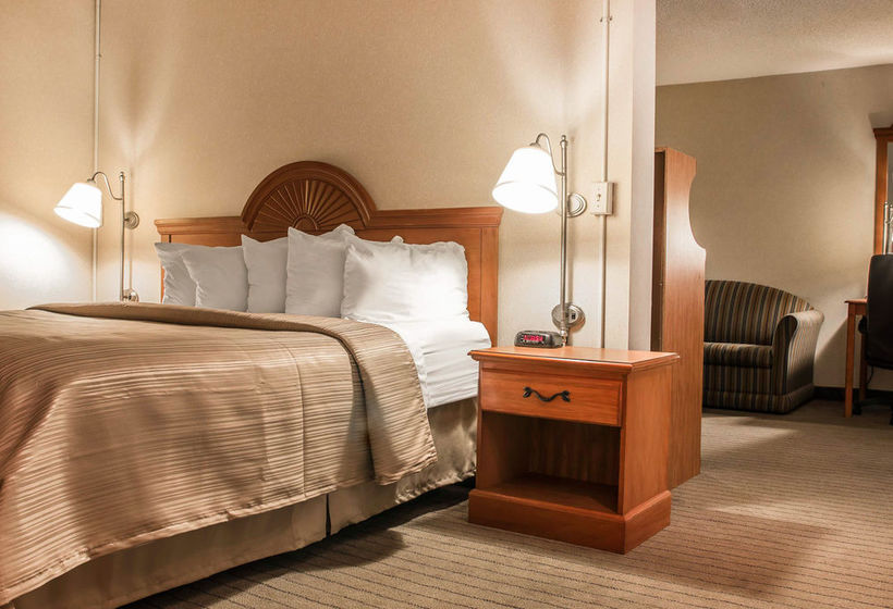 Hotel Quality Inn University  | Lansing | Michigan | United States 14