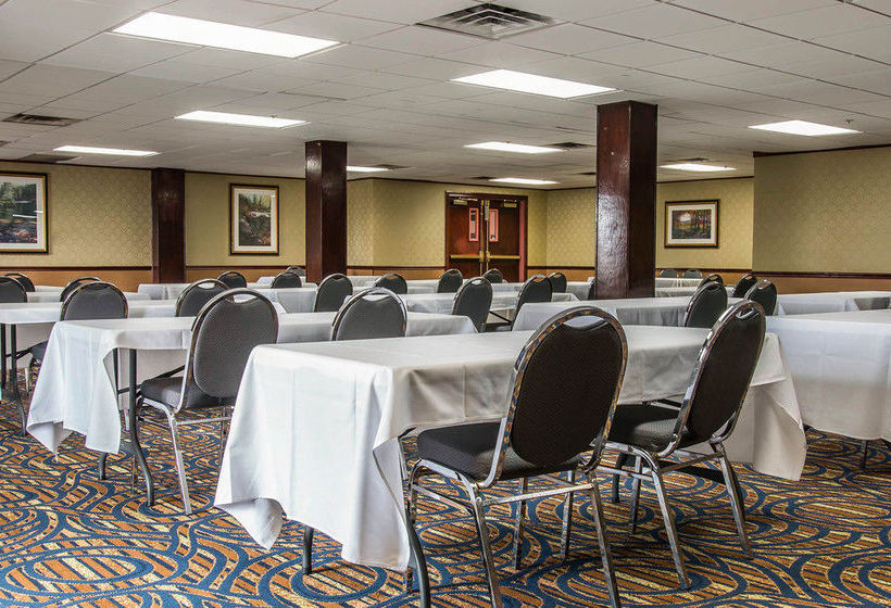 Hotel Quality Inn University  | Lansing | Michigan | United States 6