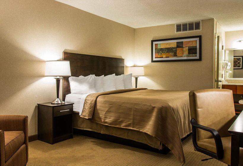 Hotel Quality Inn University  | Lansing | Michigan | United States 8