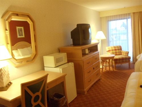 Hotel Econo Lodge  | Middletown | Rhode Island | United States 8