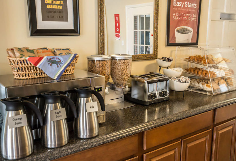 Hotel Econo Lodge  | Morehead City | North Carolina | United States 3