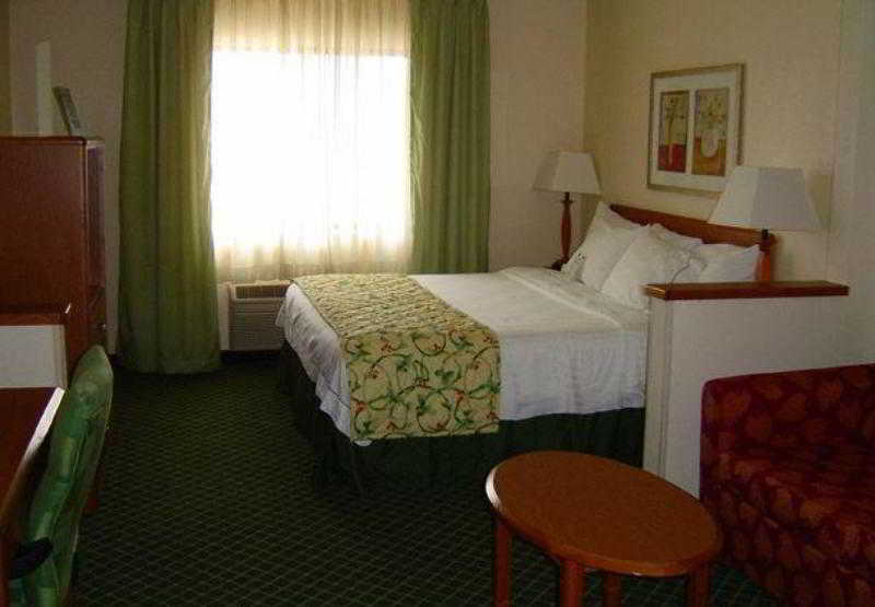 Hotel Fairfield Inn Muncie  | Muncie | Indiana | United States 14